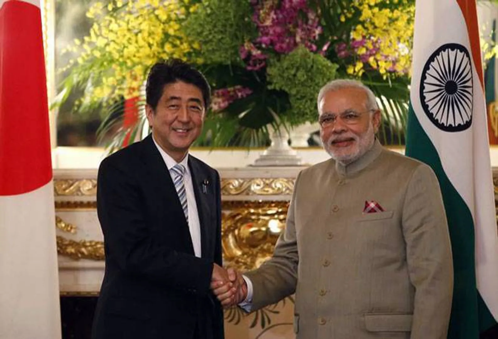 abe modi